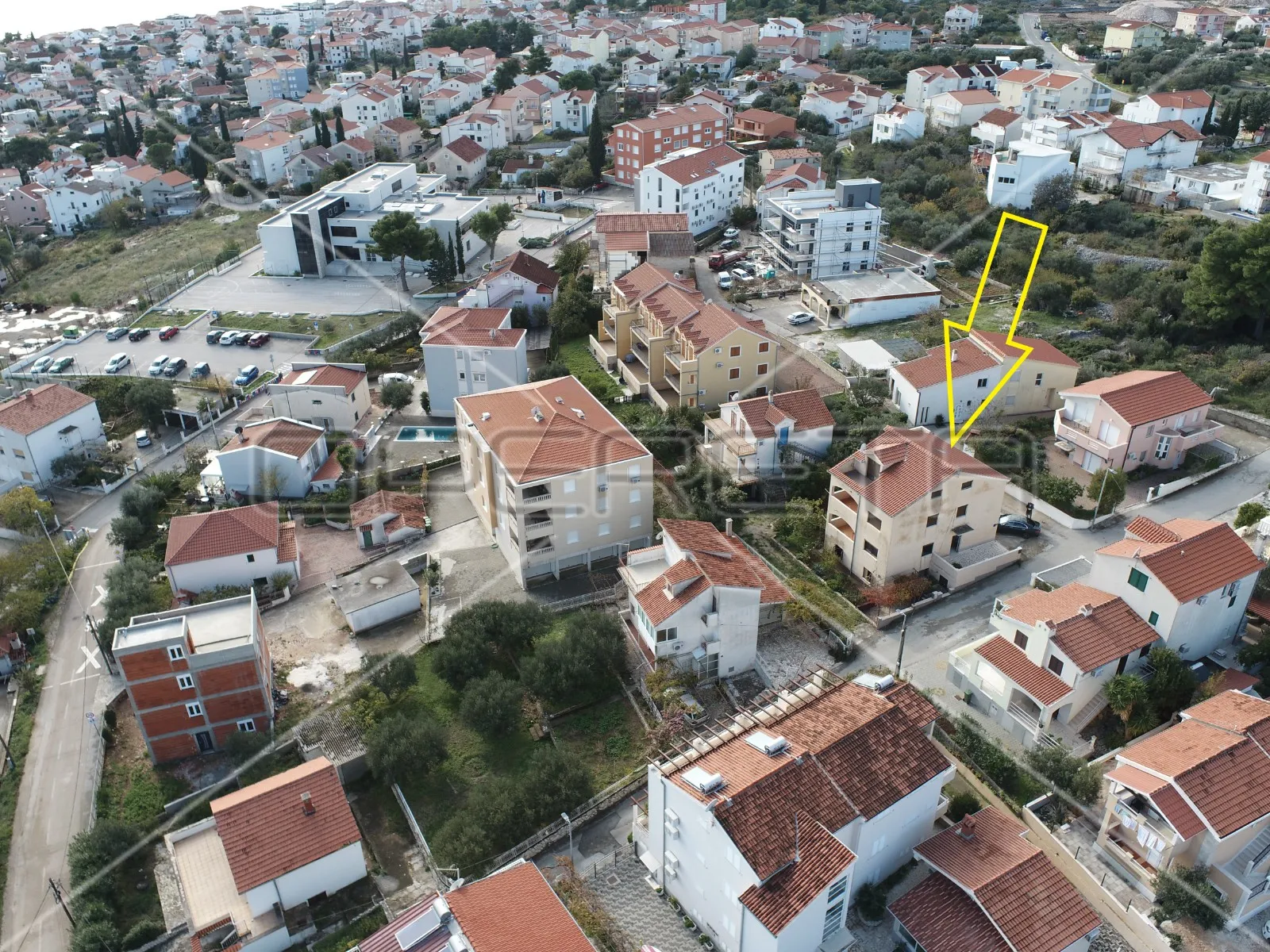 apartmanski objekt na otoku čiovu, uvala mavarčica , 150 metara od mora - slika 22