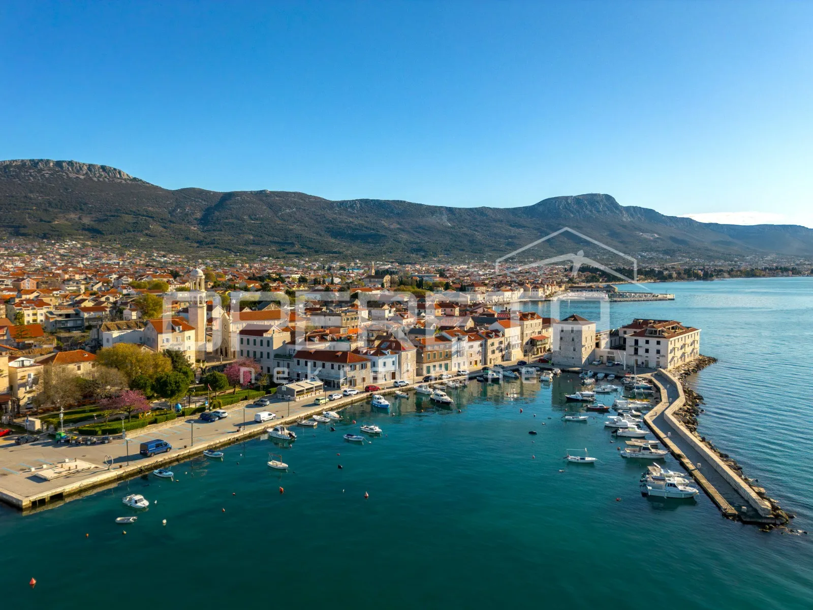 kaštel novi – riva, ekskluzivna kamena kuća s wellnessom - slika 23