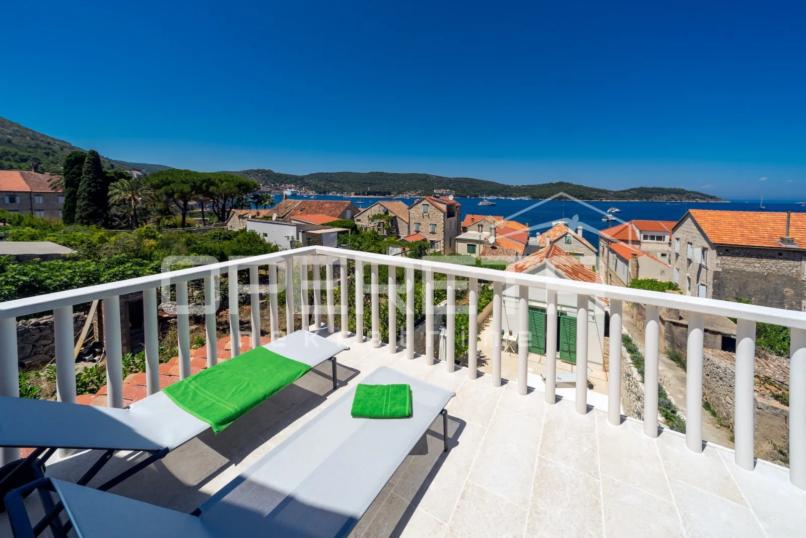 prodaja, vis, posjed sa dvije luksuzne kuće i bazenom - slika 13