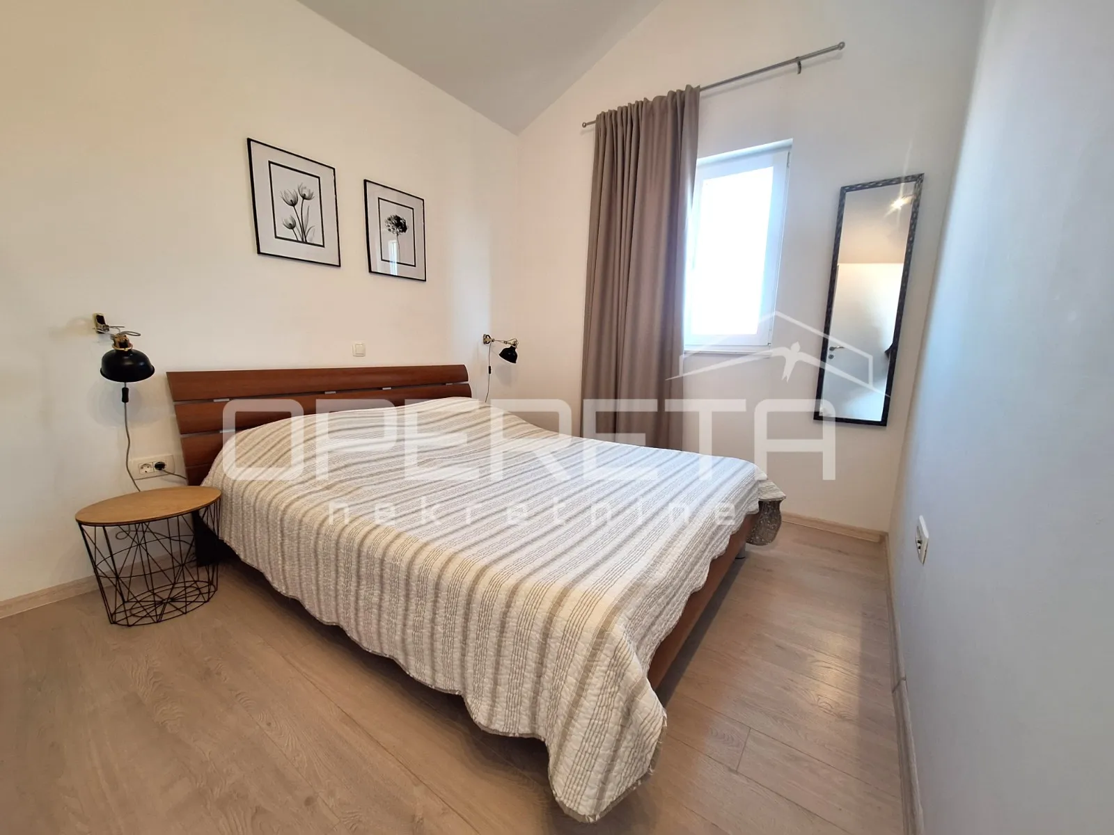 prvi red do mora, 6 apartmana, rogoznica! - slika 7