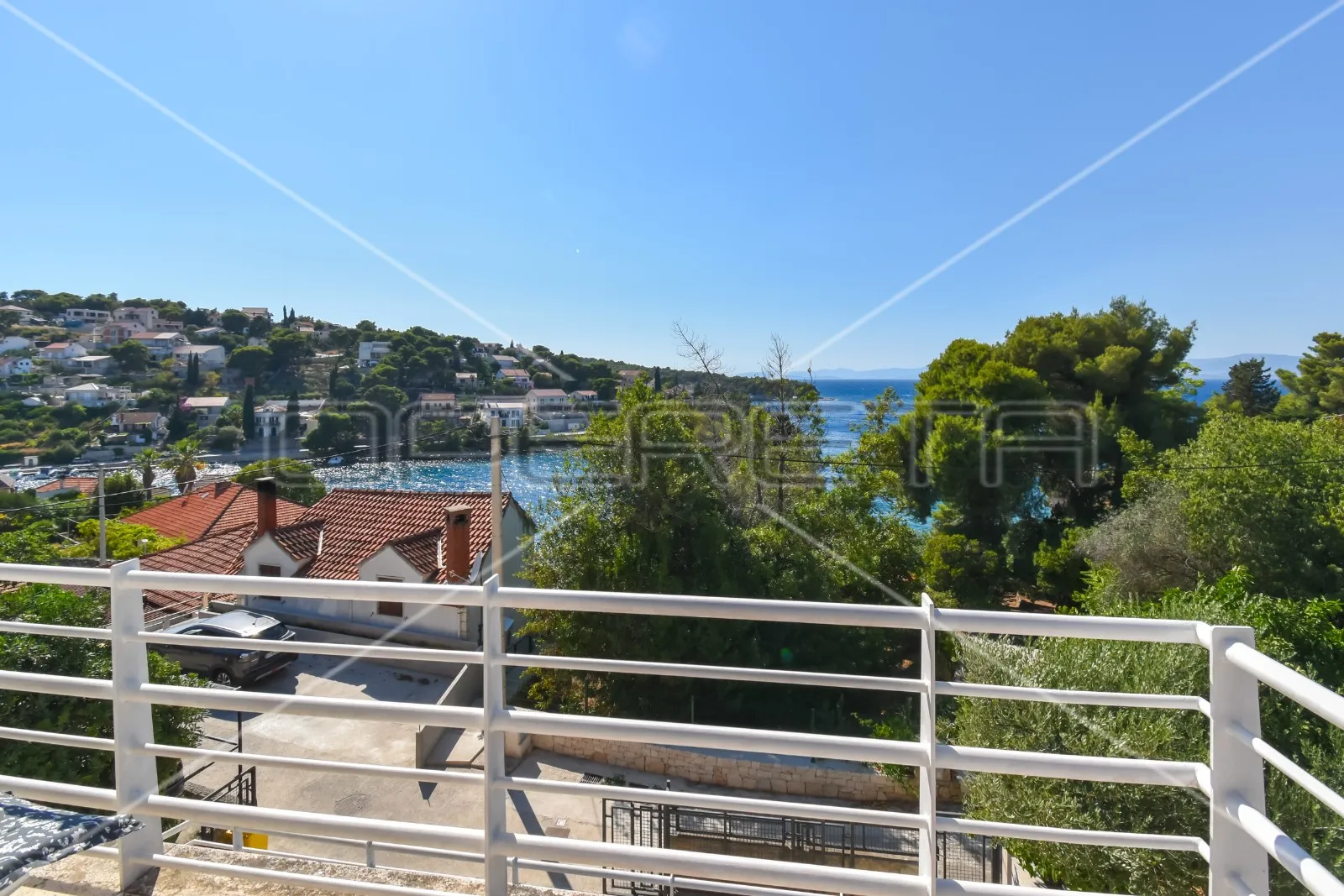 kuća na atraktivnoj lokaciji s pogledmo na more, splitska, otok brač - slika 16
