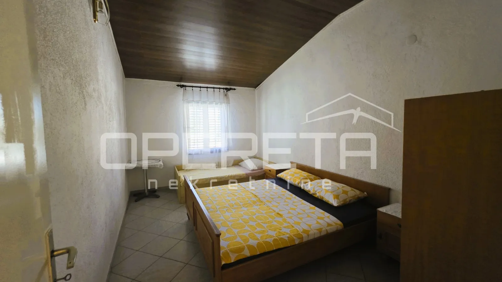 kuća s pomoćnim objektom, pogled, garaža, vrt, 330 m2, karlobag - slika 18