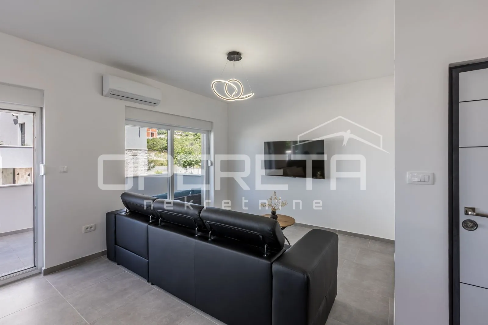 kuća s 5 stanova, 90 m od mora, rogoznica - slika 11