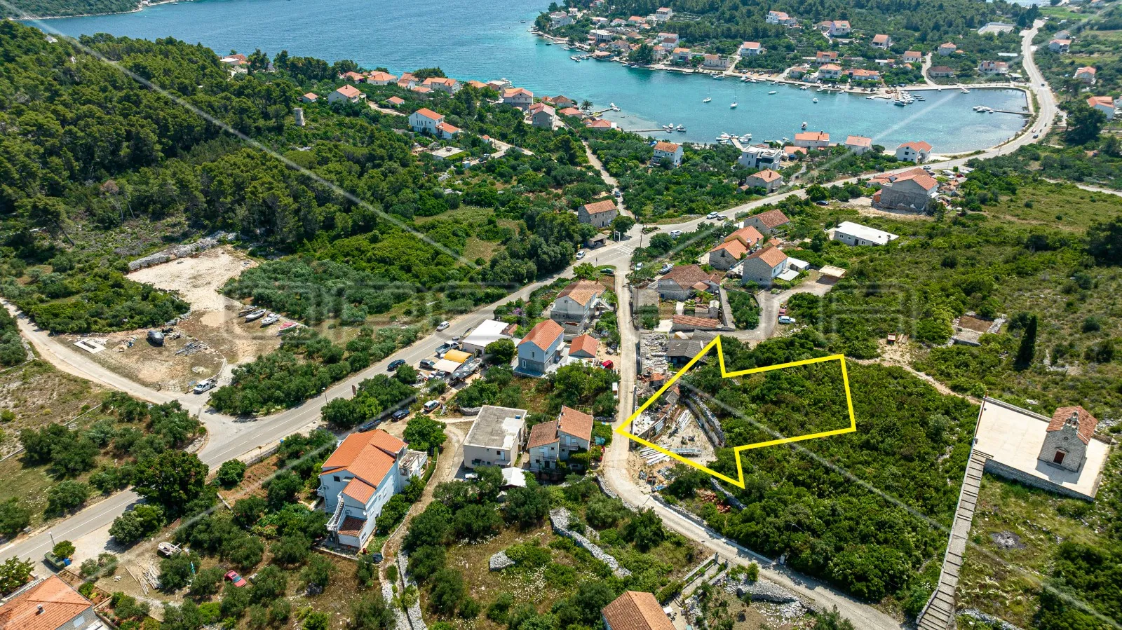 kuća sa 7 apartmana, 250 m do mora, lumbarda - slika 2