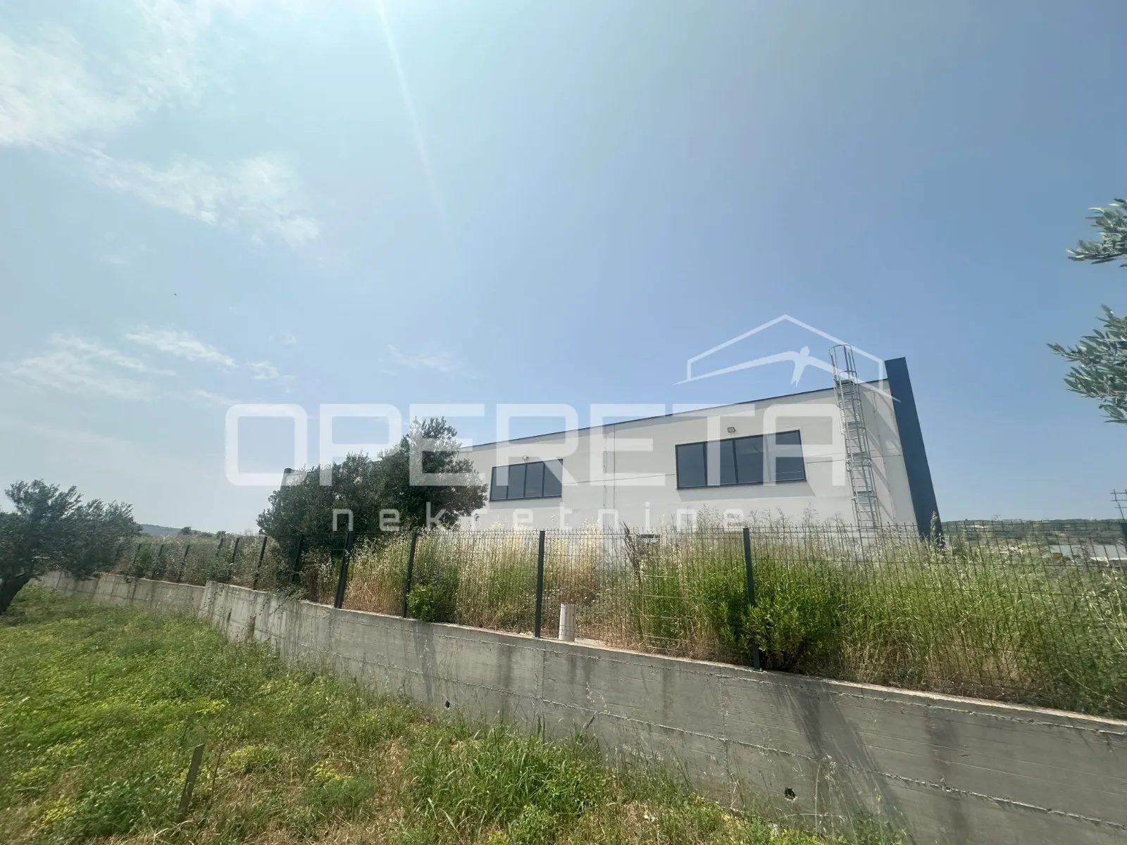 građevinsko zemljište 3.500 m² u trogiru, industrijska zona - slika 8