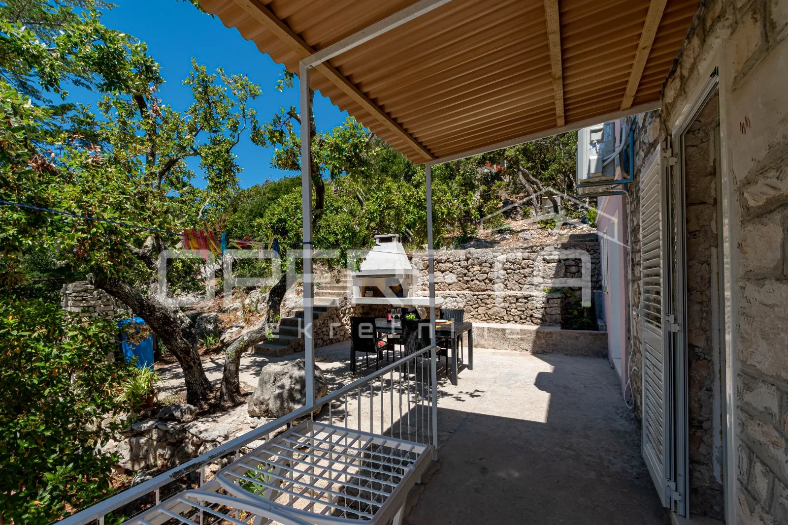 kuća prvi red do mora - uvala stračićica, korčula - slika 20