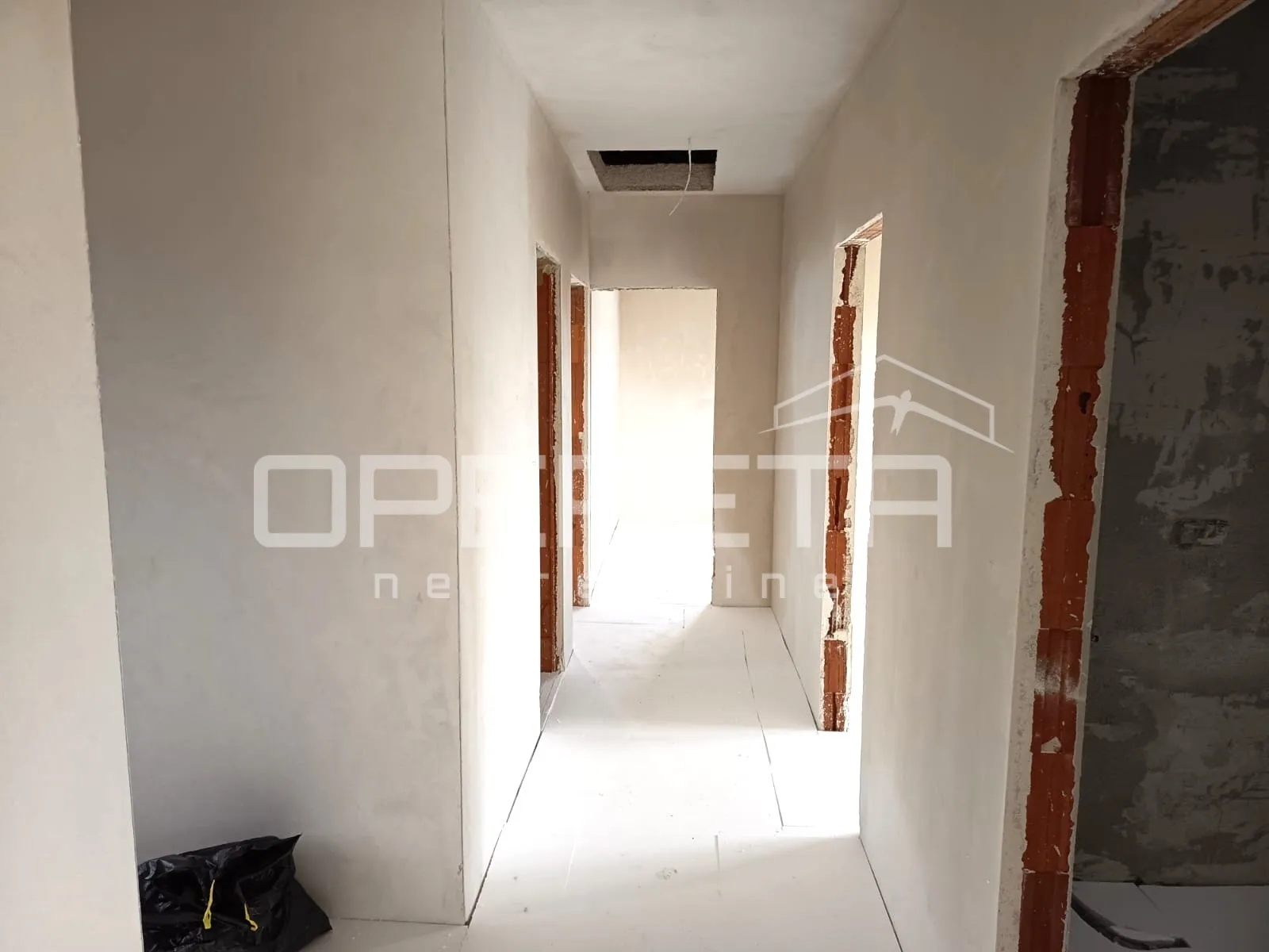 zadar, privlaka, 446,00 m2, 280.000,00 eur - slika 11
