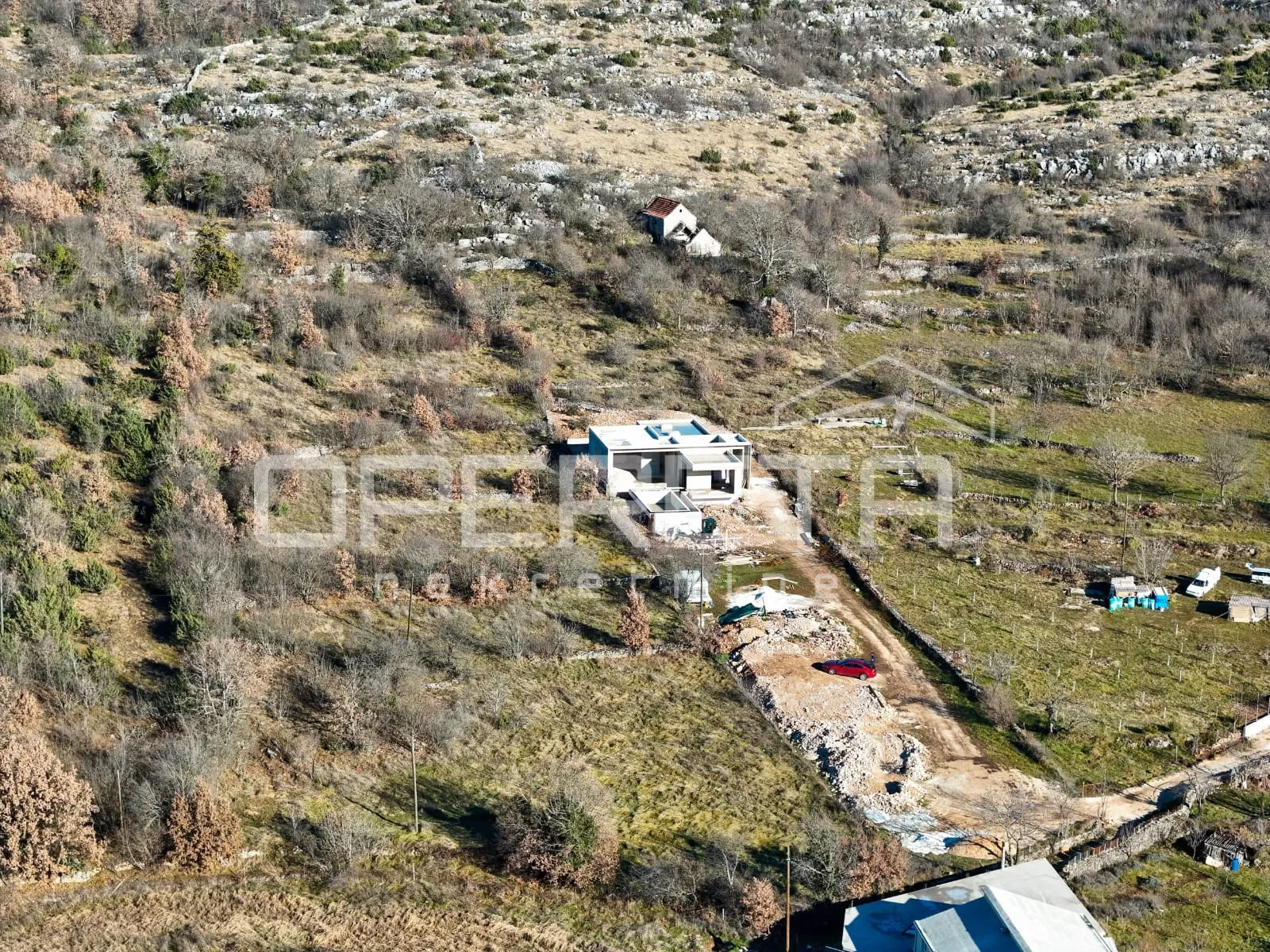 roh-bau kuća s bazenom i wellness zonom u srcu prirode, nadomak splita, 220 m2 - slika 7