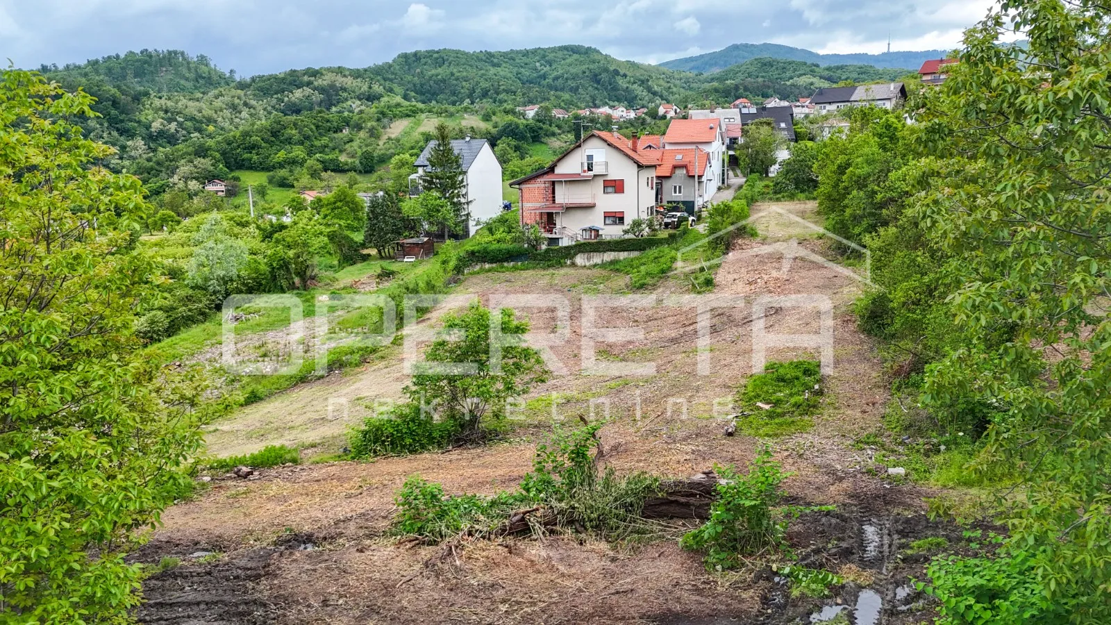 građevinsko zemljište s idejnim projektom za četiri zgrade s po dva stana, črnom - slika 6
