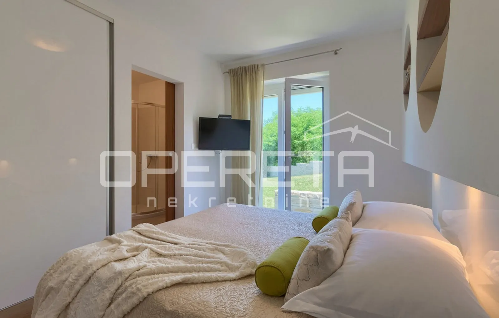 istra, labin, predivna kuća sa bazenom na zemljištu od 4261 m2, mirna lokacija - slika 8