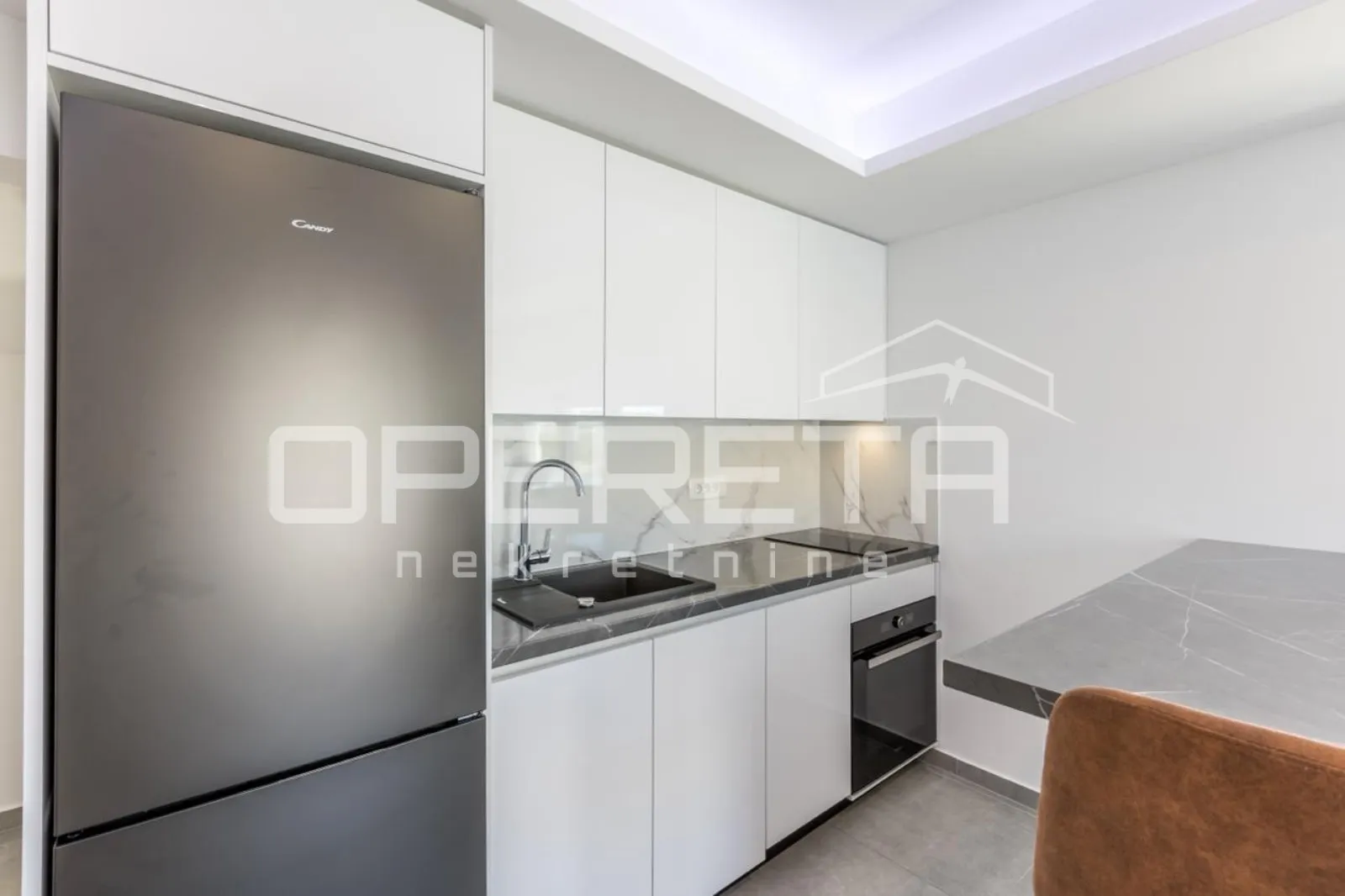 kuća s 5 stanova, 90 m od mora, rogoznica - slika 16