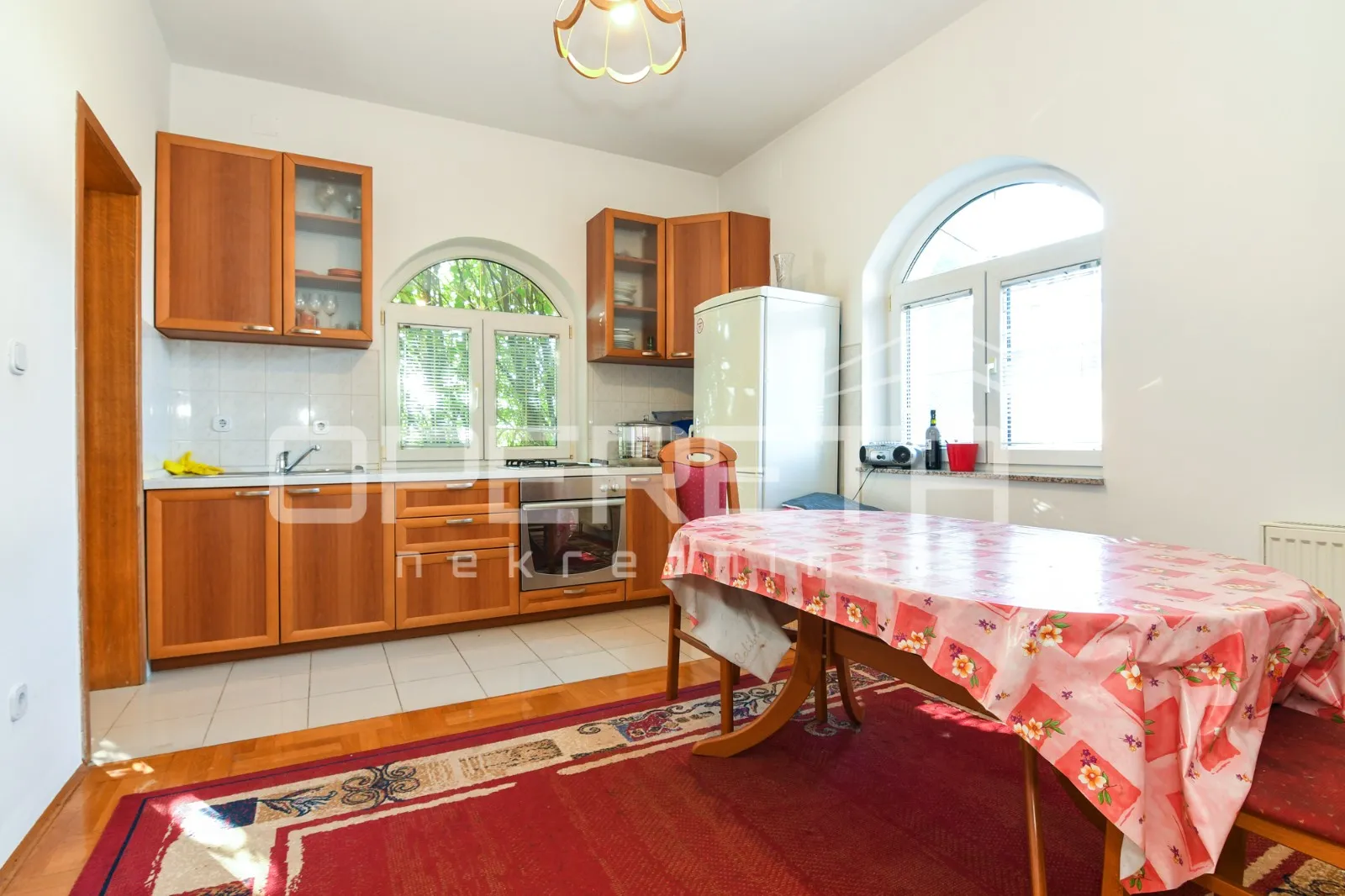 prodaja, kuća, gajnice, zelena magistrala, samostojeća, 340m2 - slika 24