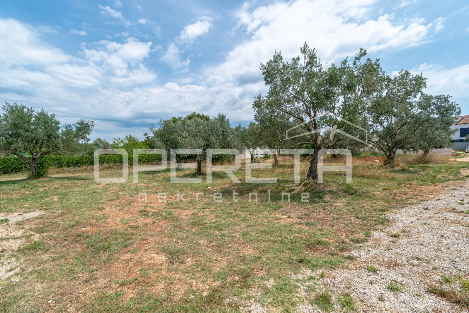 peroj – građevinsko zemljište 778m2 s pogledom na more! - slika 2