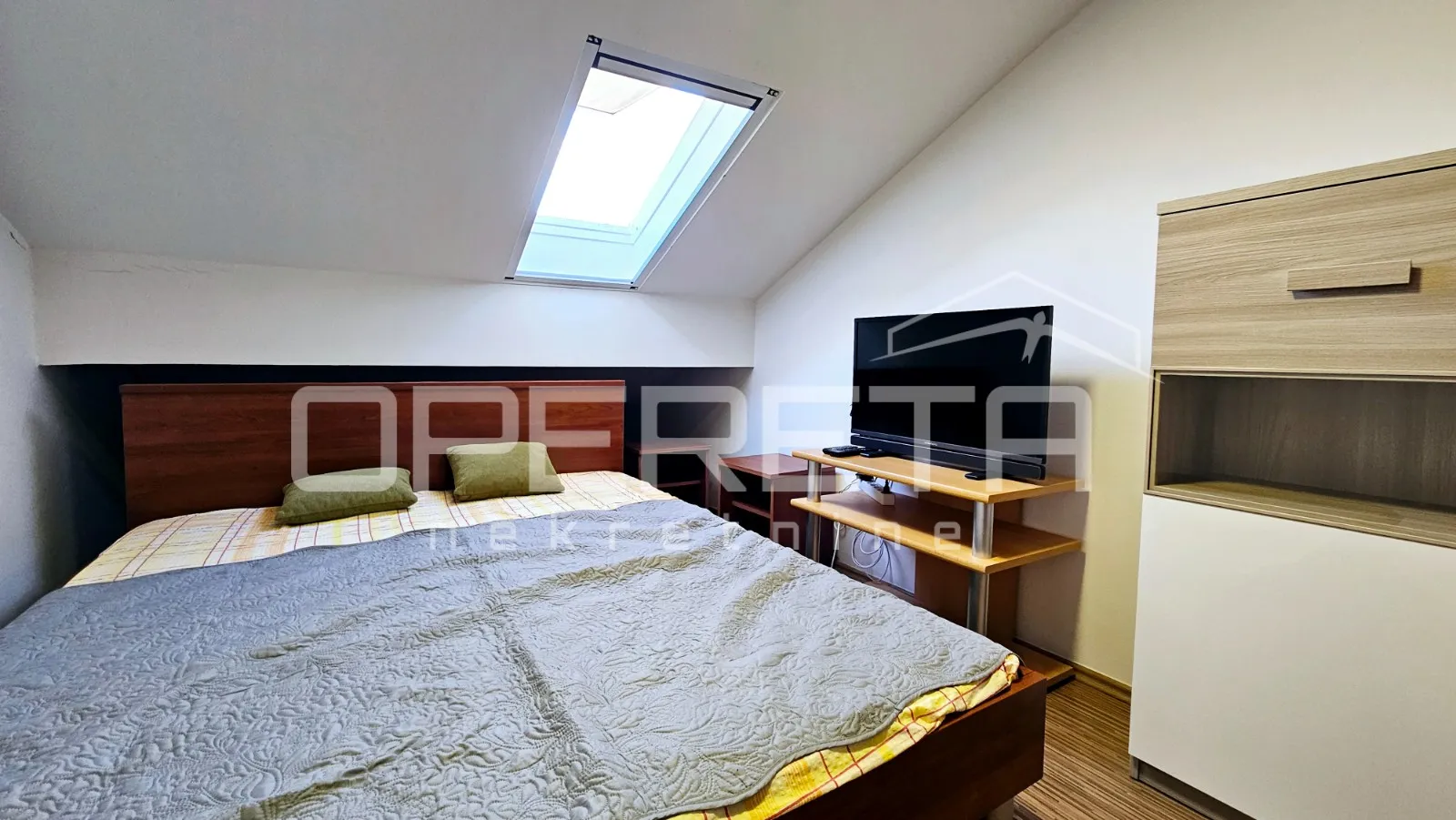 petrčane – apartman 40 m² s pogledom na more, 200 m od mora - slika 10