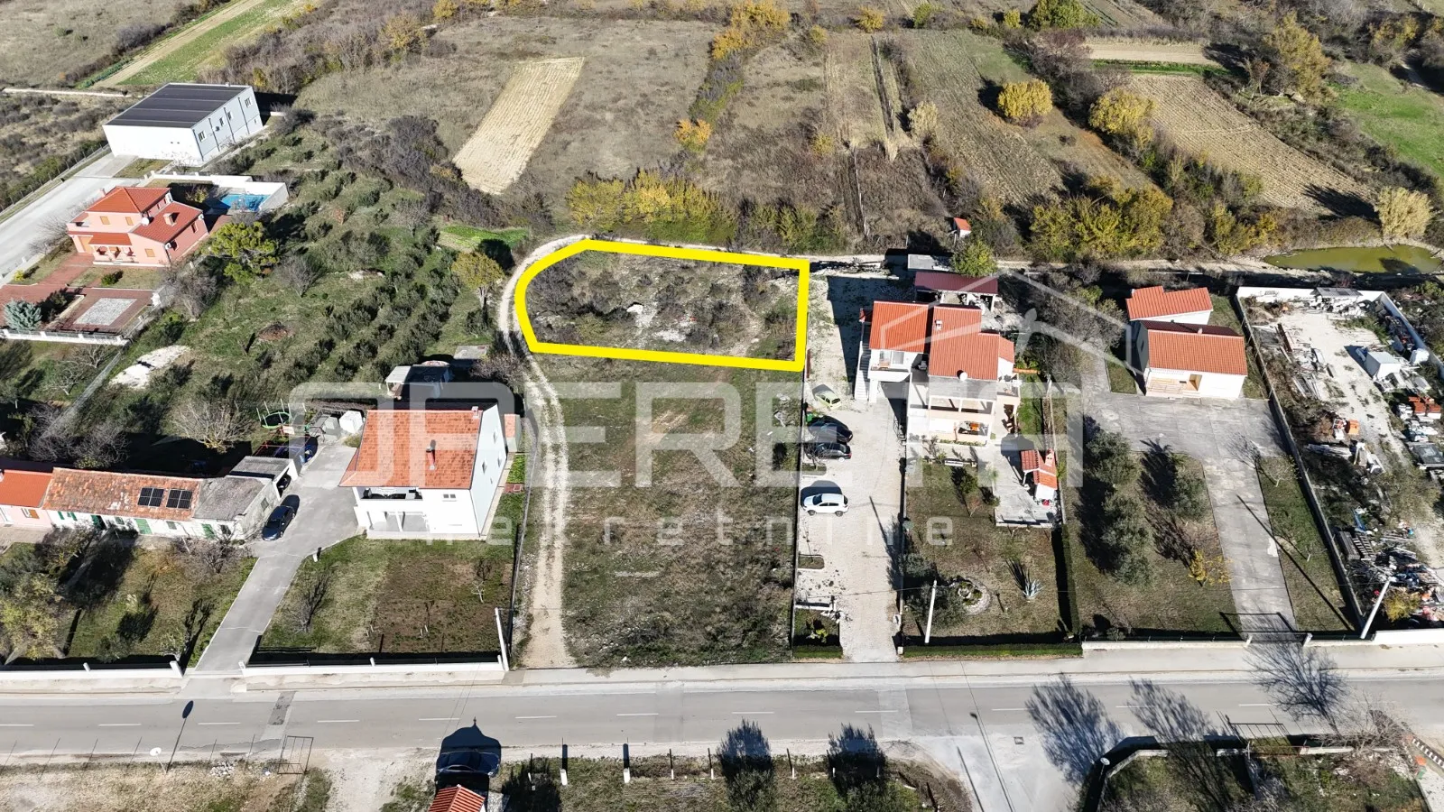 poličnik – građevinsko zemljište 728m² - slika 2