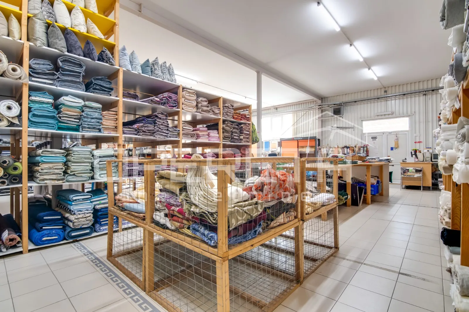 prodaja, poslovna zgrada, karlovac okolica, lug 74, 700m2 - slika 18