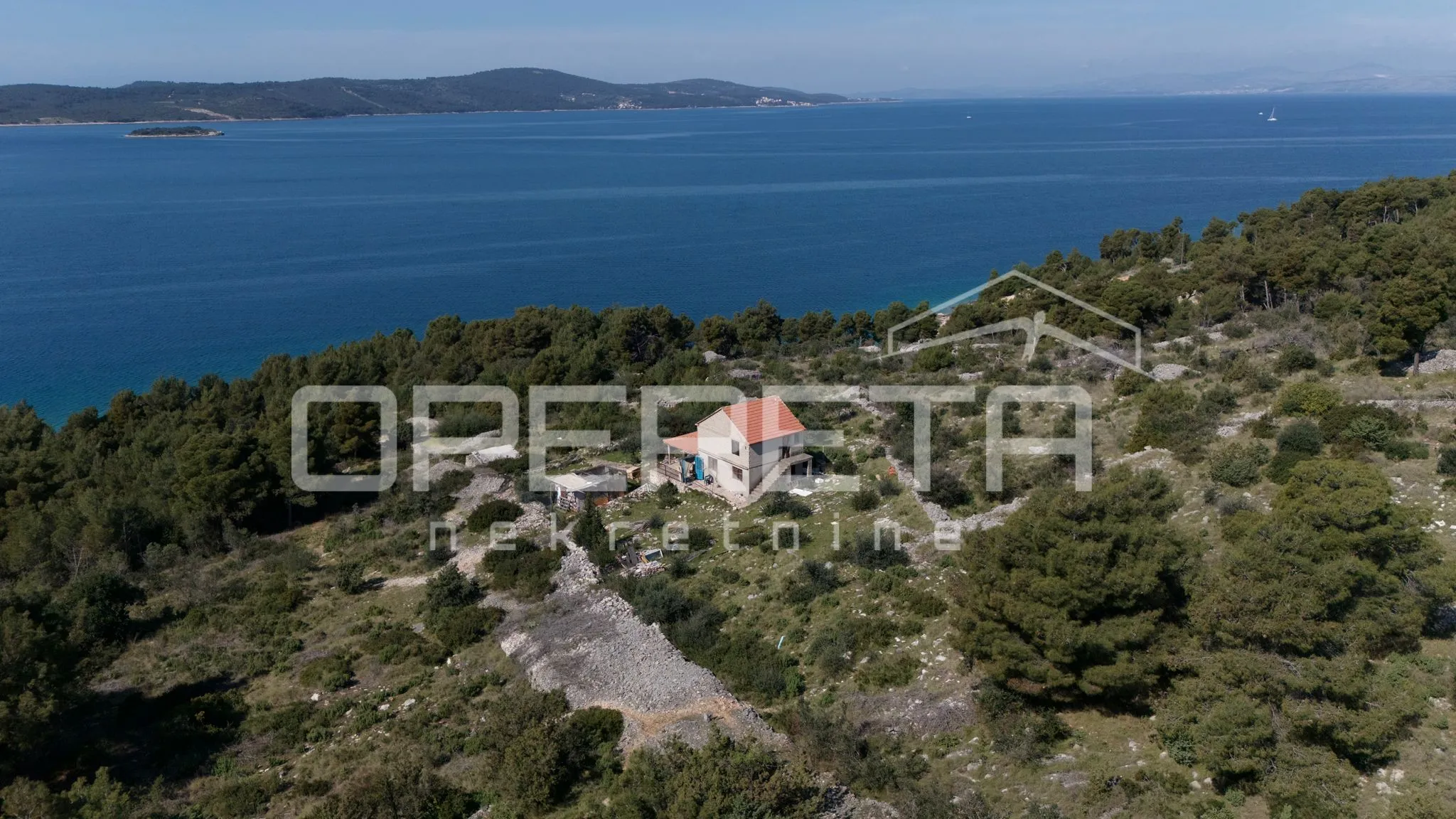 kuća uz more s panoramskim pogledom i terasom – milna, otok brač - slika 15