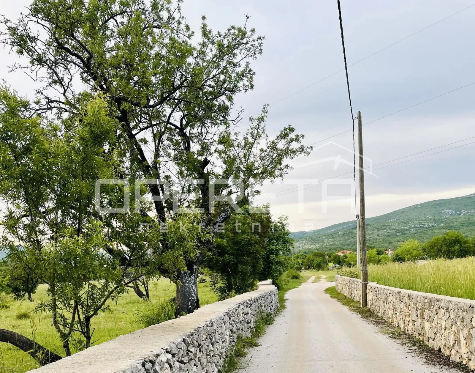 građevinsko zemljište na mirnoj lokaciji, konjsko, općina klis - slika 3