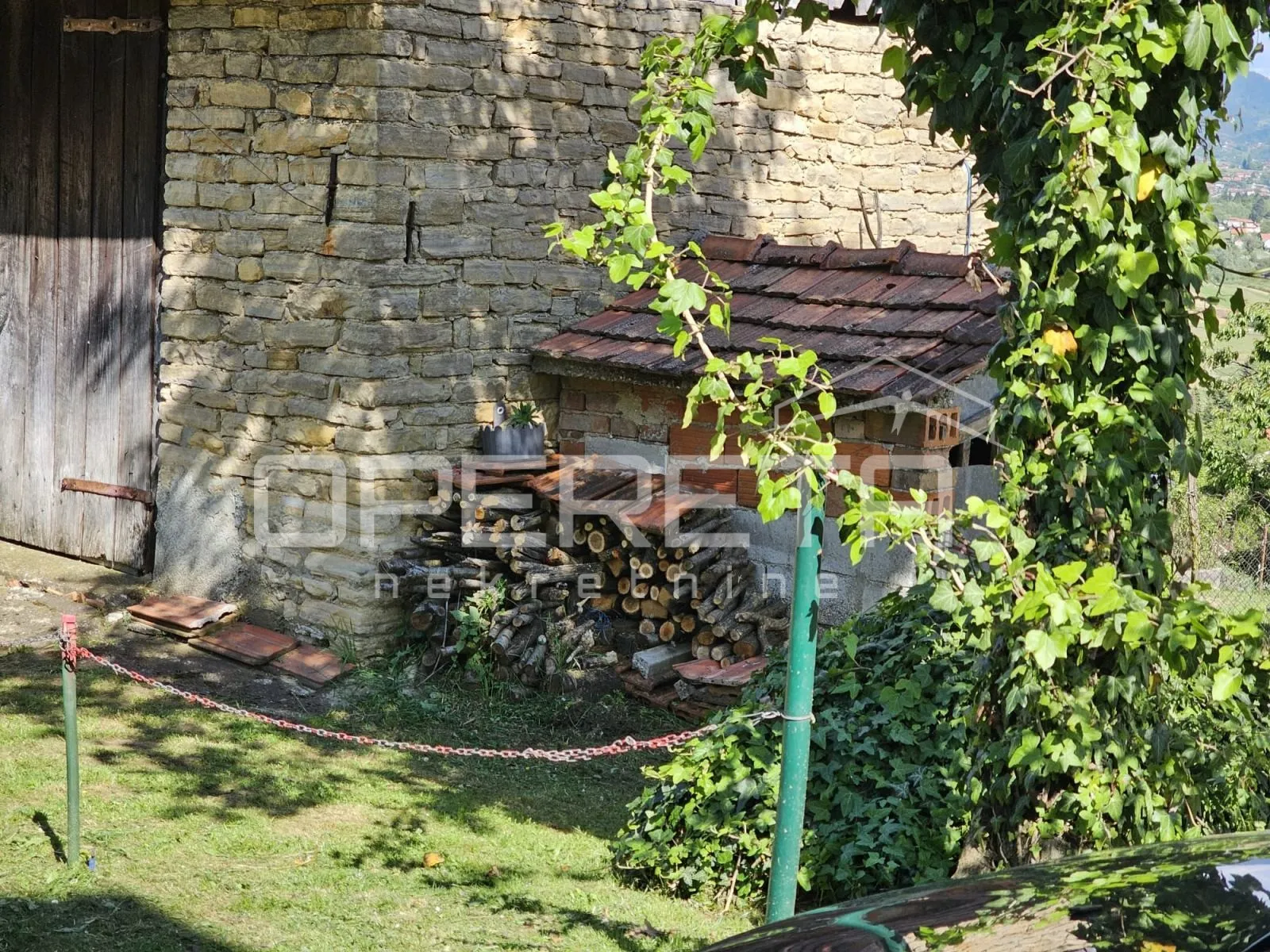 autentična kamena kuća za obnovu - slika 4