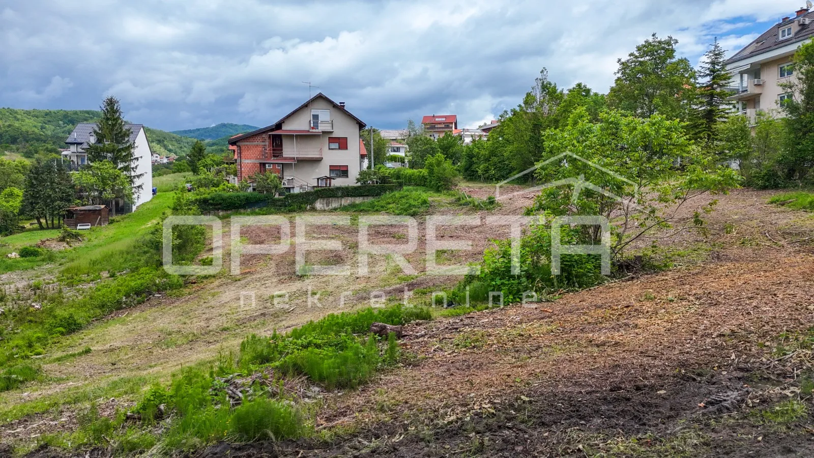 građevinsko zemljište s idejnim projektom za četiri zgrade s po dva stana, črnom - slika 15
