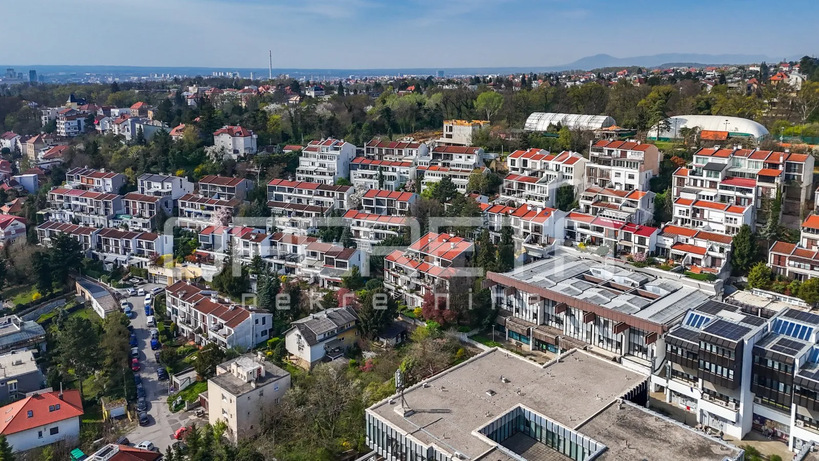 prodaja, stan u kući u nizu, zagreb, ksaver, 4sobni stan na tri etaže, garaža. - slika 21