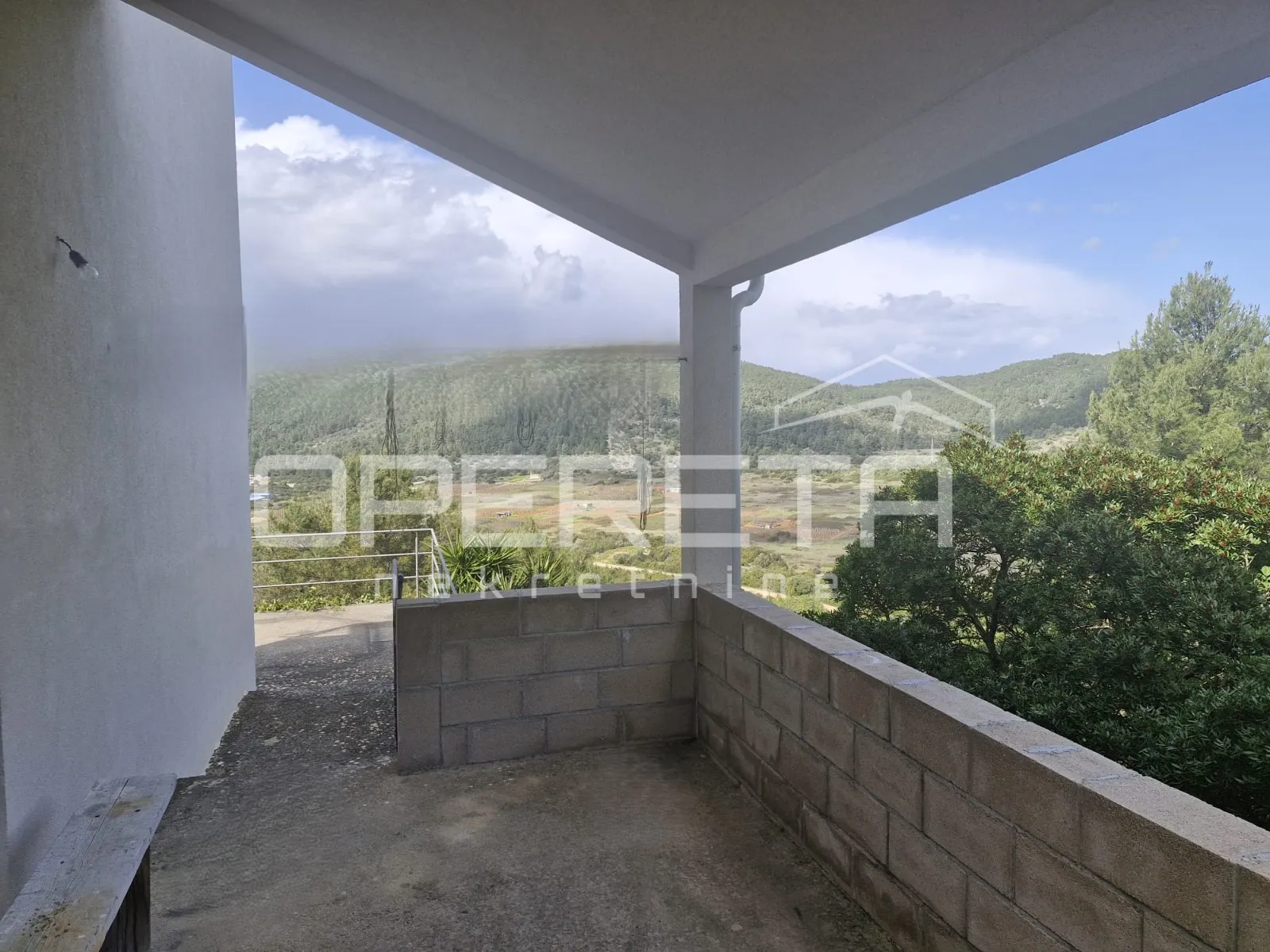 obiteljska kuća s pogledom na blatsko polje, blato, otok korčula - slika 19
