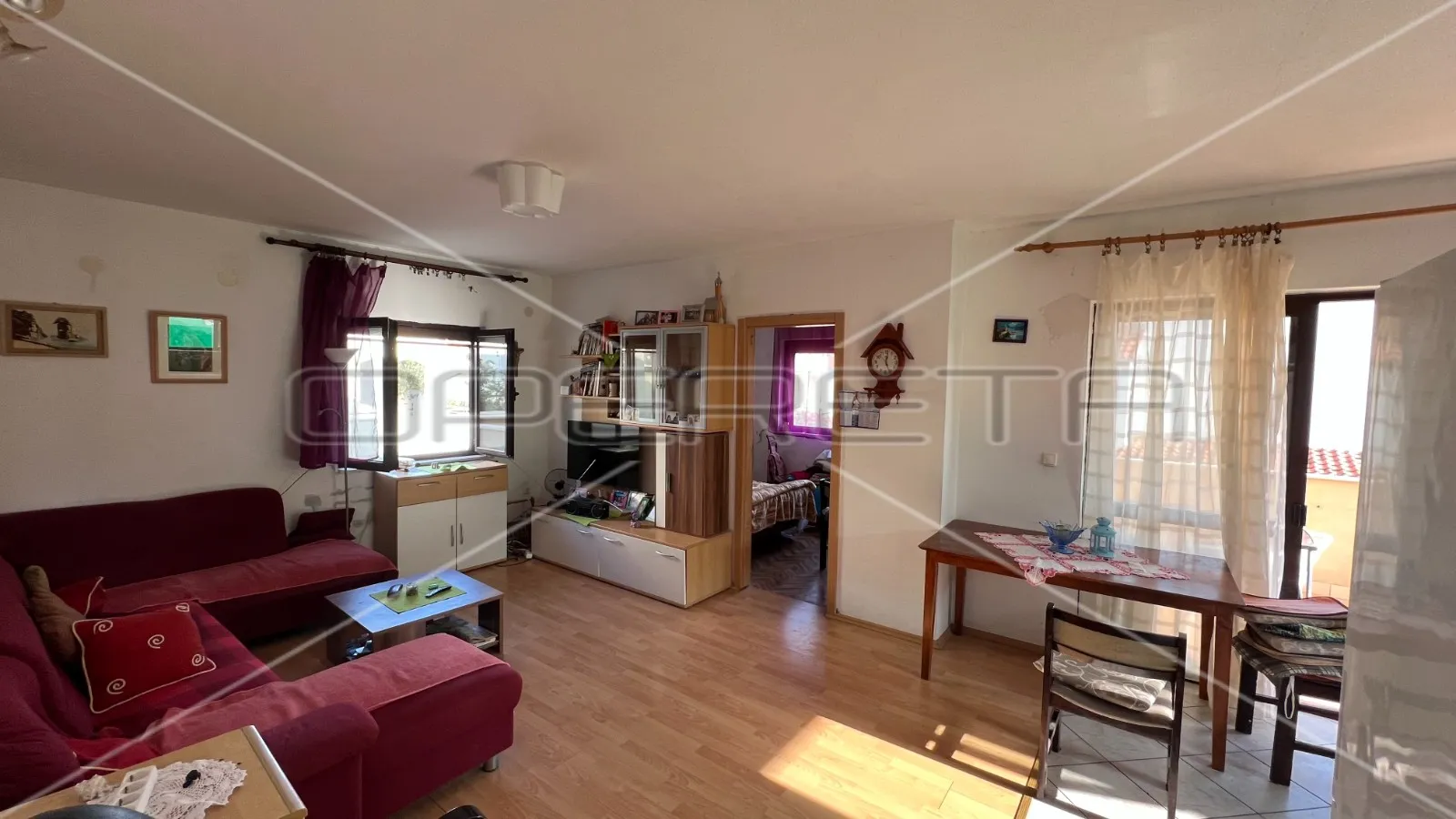 apartmanski objekt na otoku čiovu, uvala mavarčica , 150 metara od mora - slika 14
