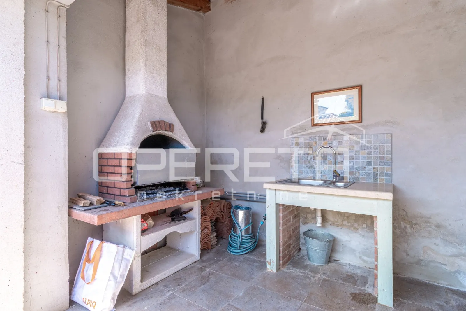 istra, poreč okolica- kamena kuća s dvorištem - slika 18
