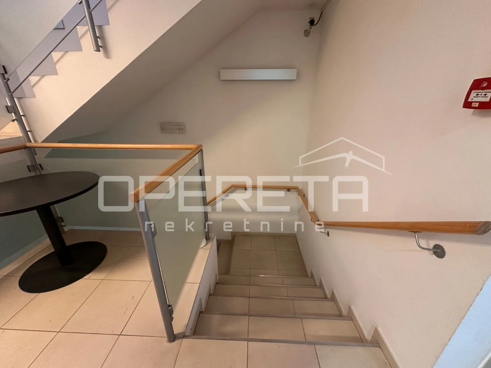 prostrani poslovni prostor 253 m² – split, atraktivna lokacija - slika 7