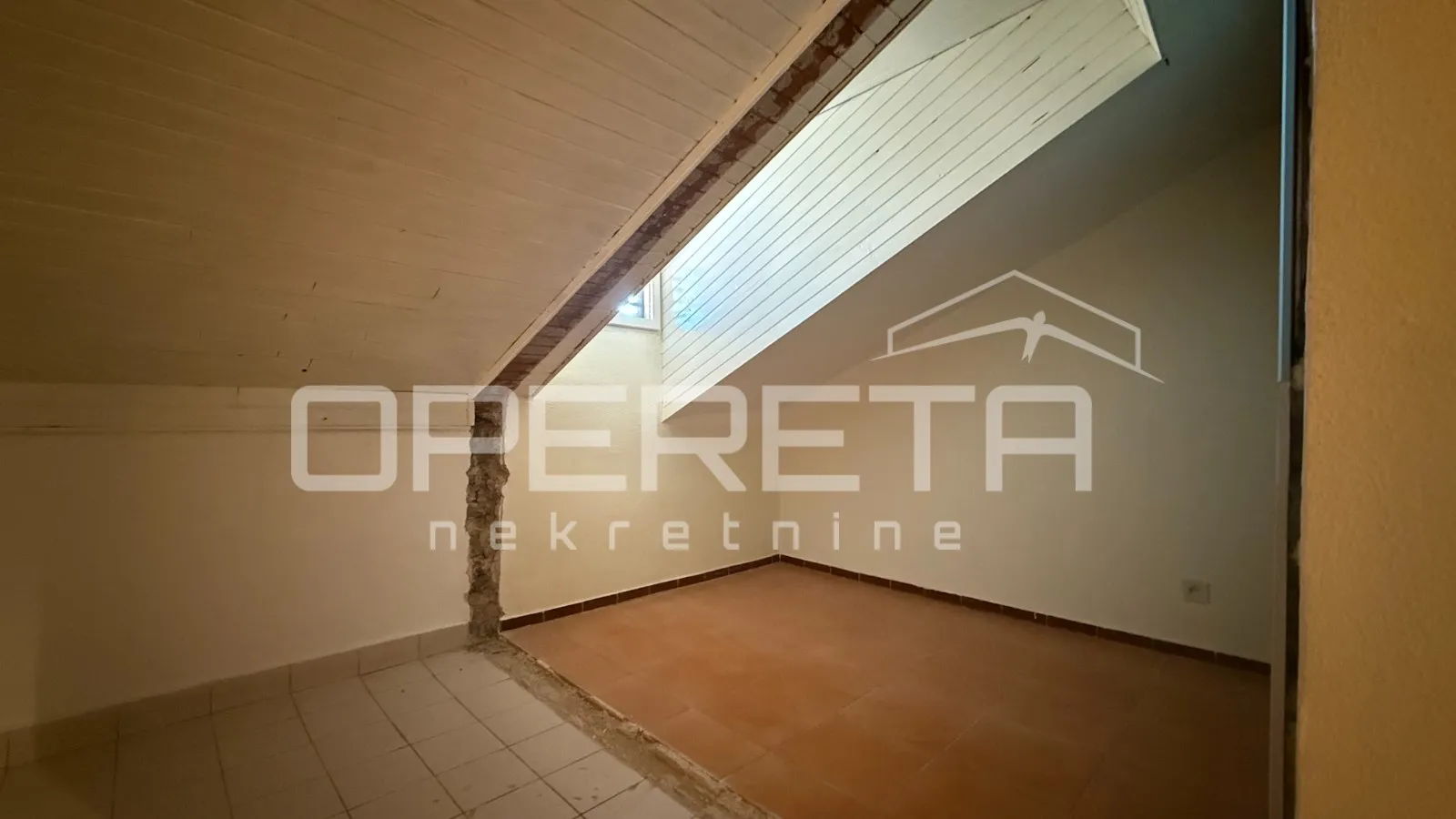 peterosobni stan u centru rijeke – odlična investicija! - slika 9