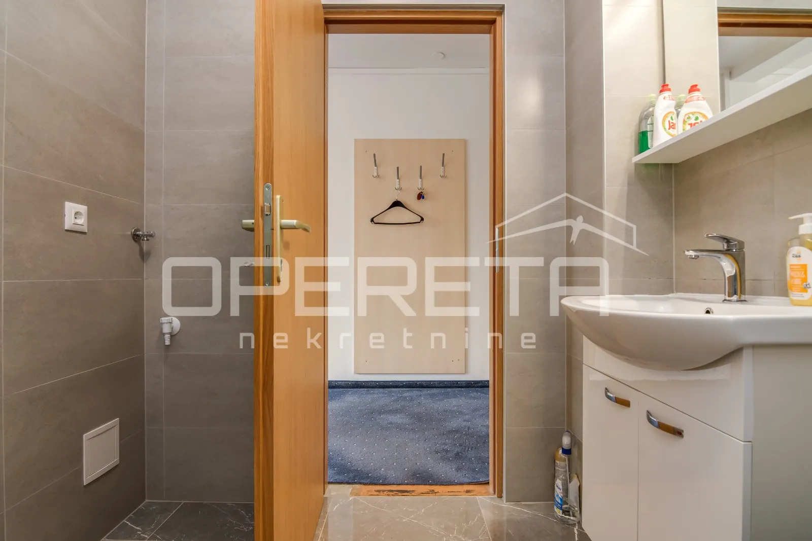 najam, poslovni prostor, prečko, petrovaradinska, 51m2, 2soban + parking - slika 8