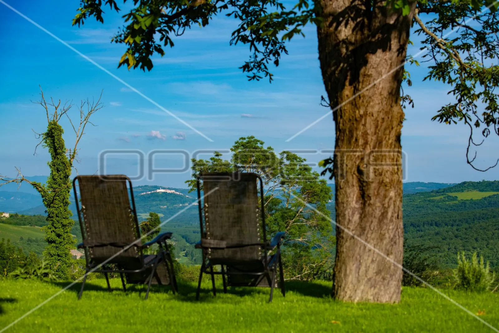 istra, grožnjan, luksuzna vila na osami sa panoramskim pogledom - slika 6