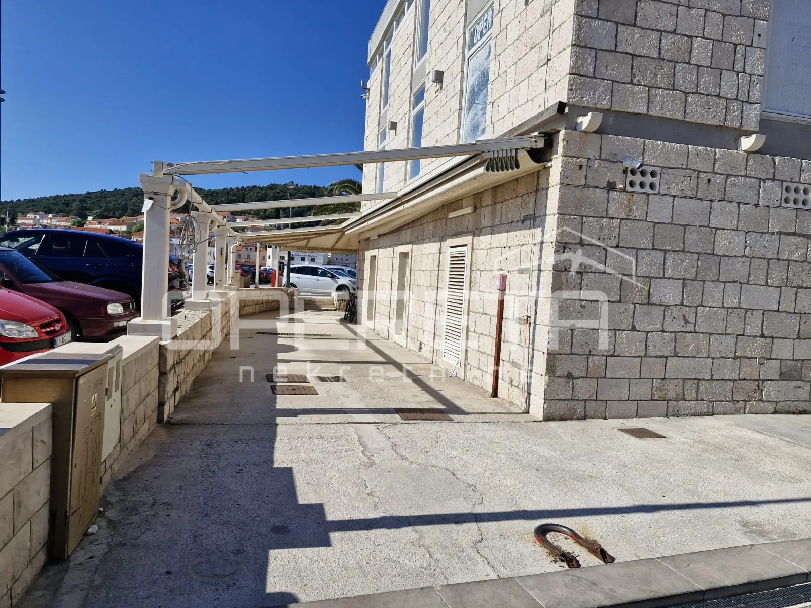 poslovni prostor 175 m2 - centar korčule uz more - slika 9