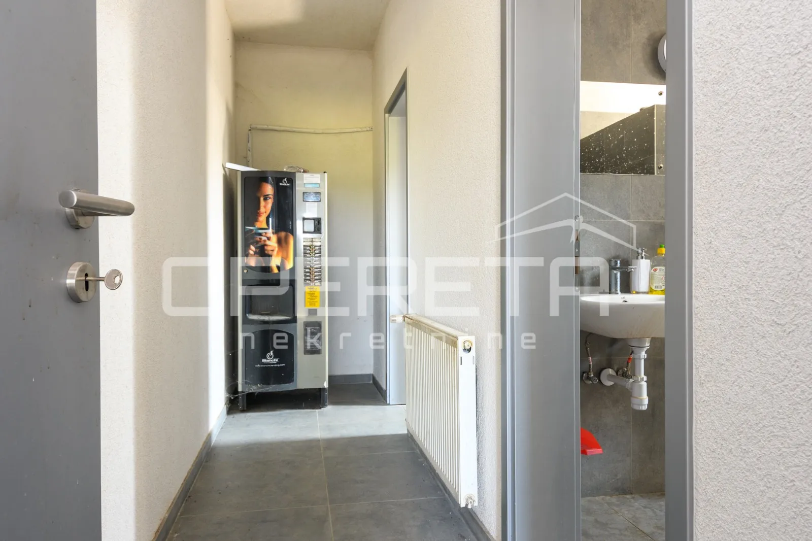 prodaja, hala-skladište, hrnetić, kaštel, 6600m2 - slika 11