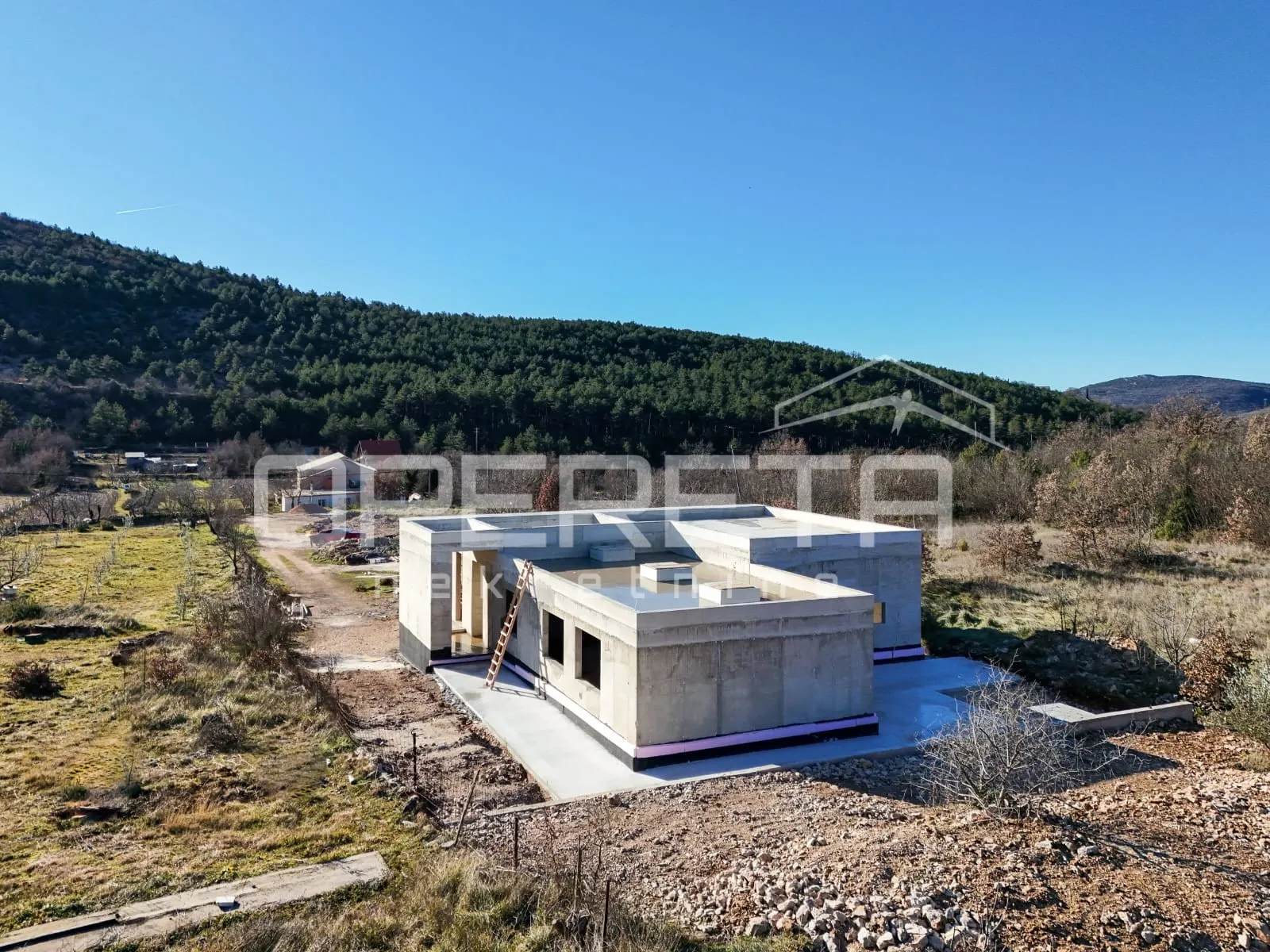 roh-bau kuća s bazenom i wellness zonom u srcu prirode, nadomak splita, 220 m2 - slika 5