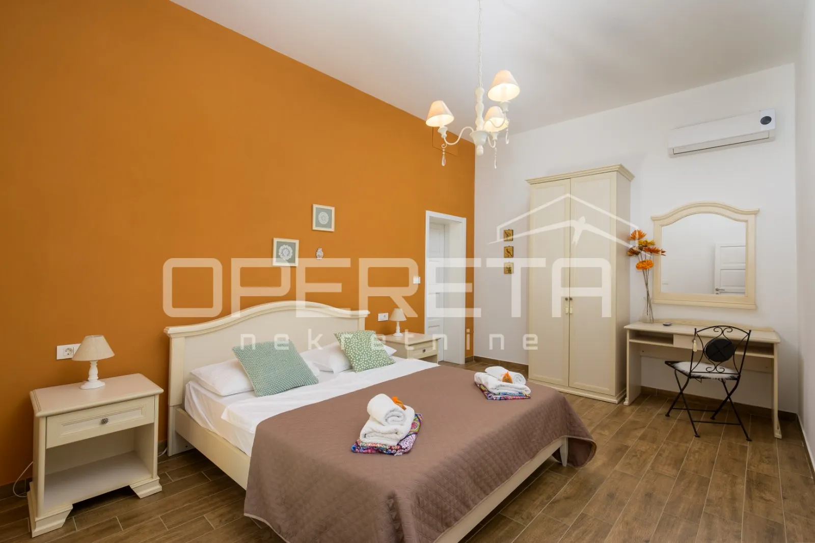 istra, svetvinčenat, dvije vile u kompletu, bazen, sauna, namješteno - slika 11