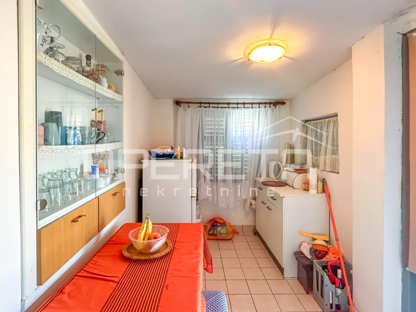vikendica sa 404 m² zemljišta u mirnom dijelu zatona - slika 4