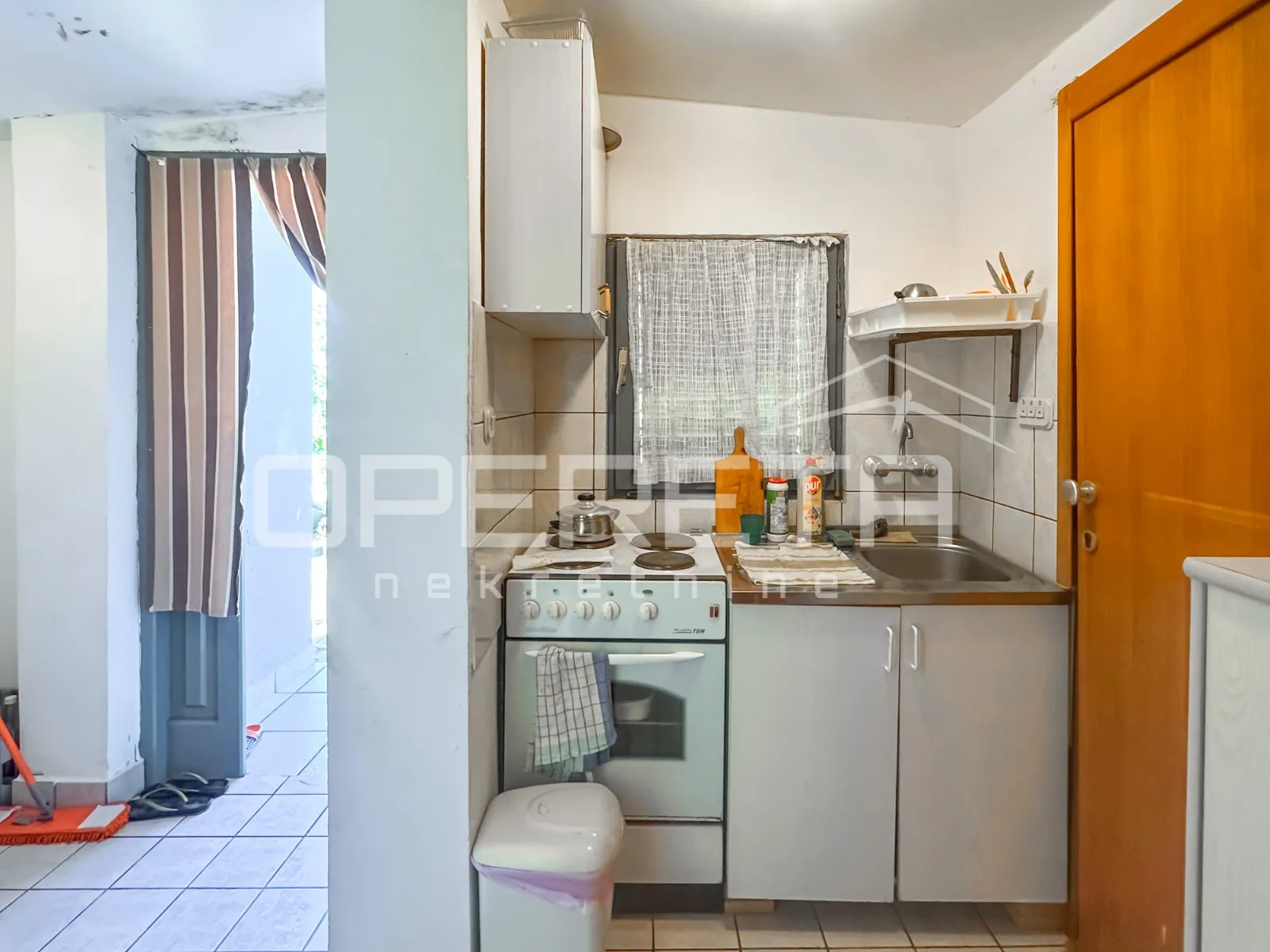 vikendica sa 404 m² zemljišta u mirnom dijelu zatona - slika 6