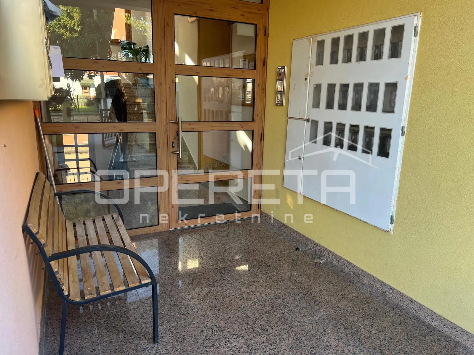 istra, rovinj, stan 27 m2 sa odvojenom sobom u blizini centra - slika 10