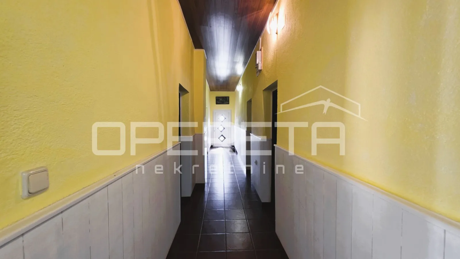 kuća s pomoćnim objektom, pogled, garaža, vrt, 330 m2, karlobag - slika 13