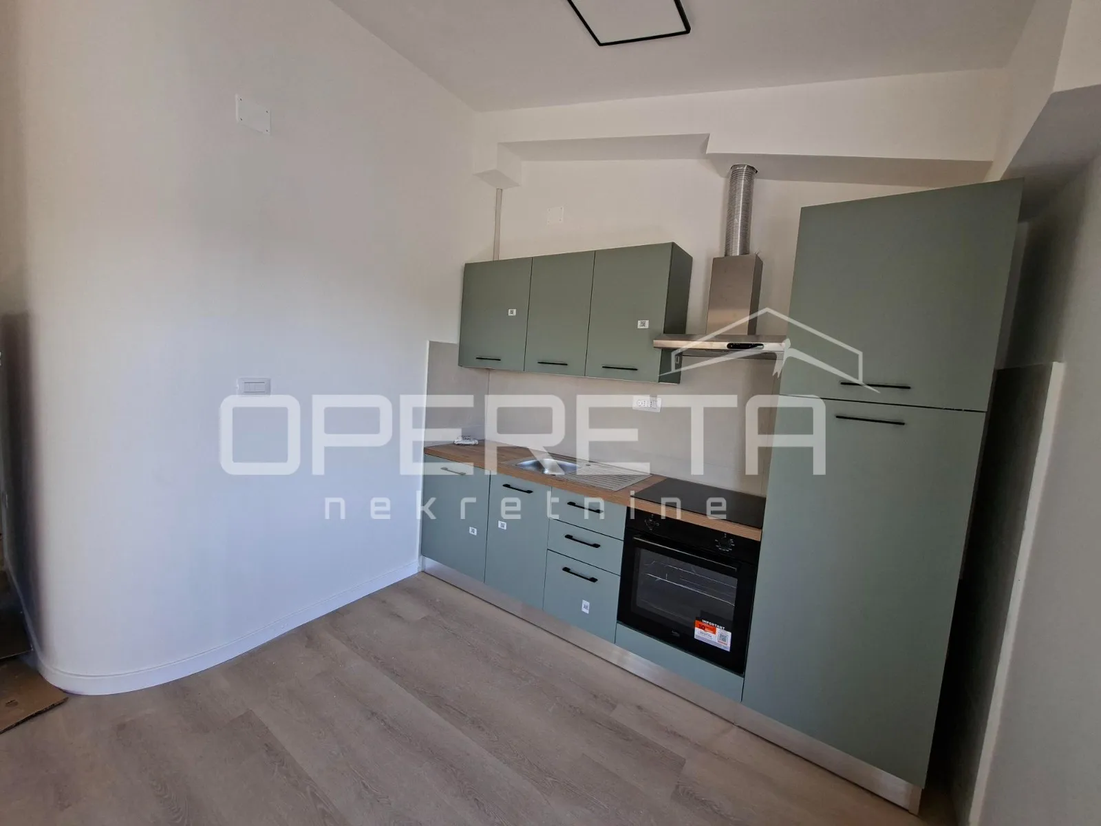 renovirani jednosoban stan na gripama, 83 m2. - slika 3
