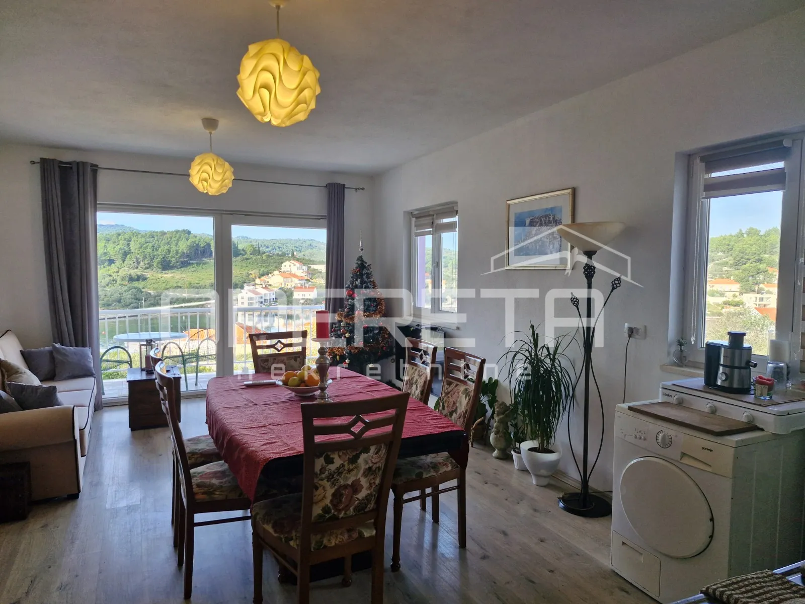 dvoetažni stan s panoramskim pogledom na more – lumbarda, korčula - slika 2