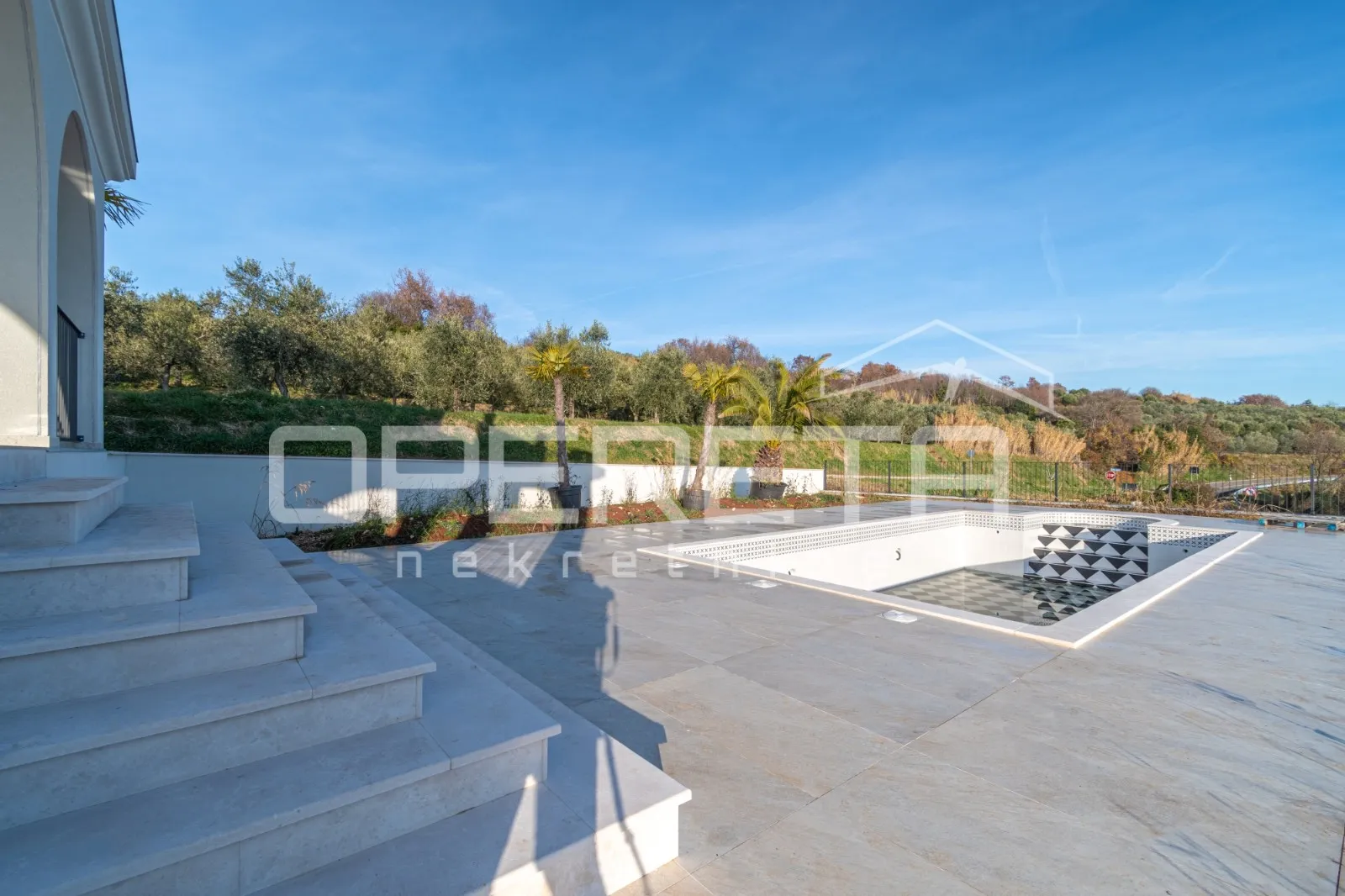 izvanredna samostojeća vila s panoramskim pogledom na more i vinograde - slika 10
