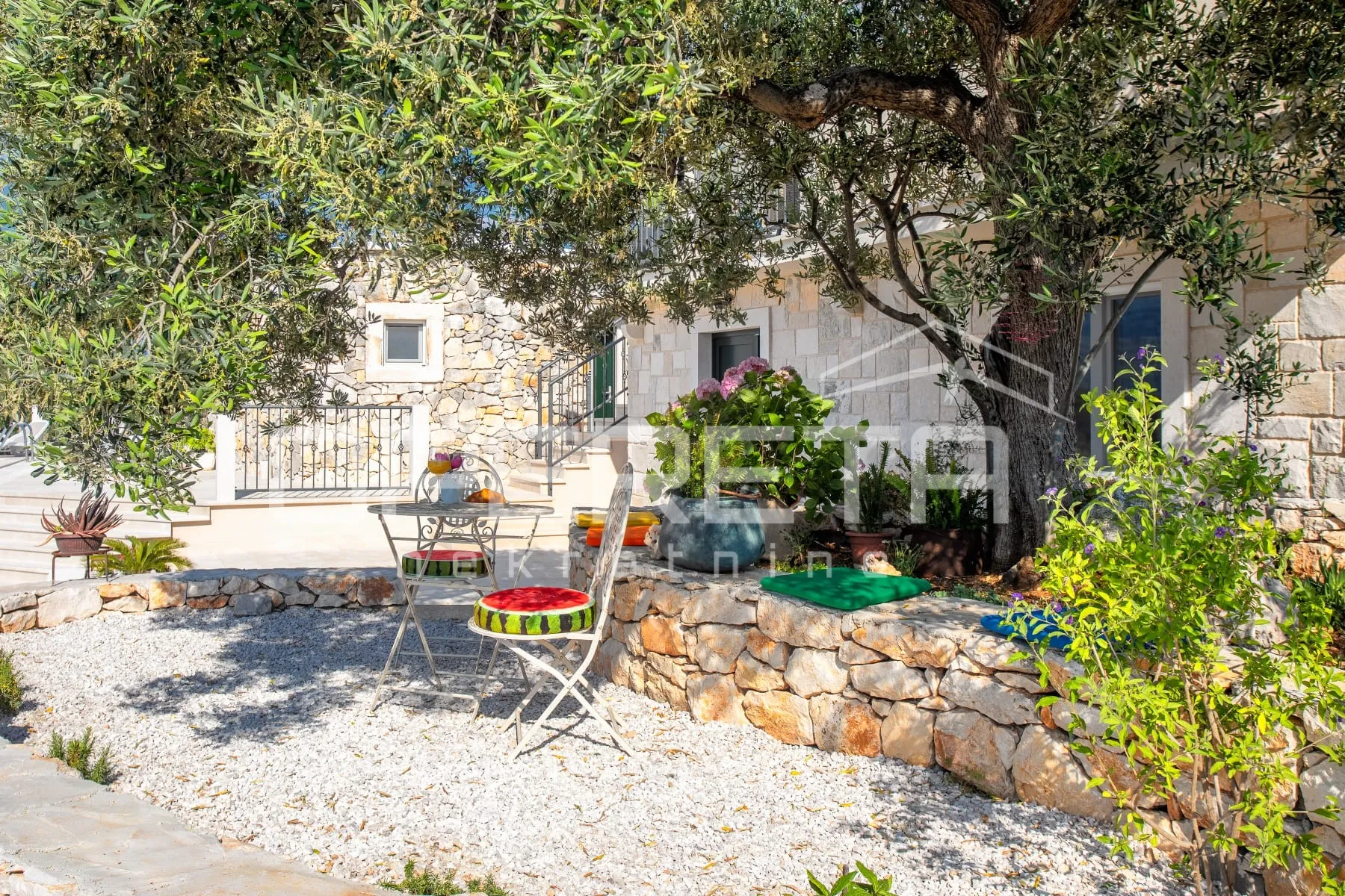 brač ekskluzivno imanje s vilom, panoramskim pogledom i 8000 m² zemljišta, blizi - slika 14