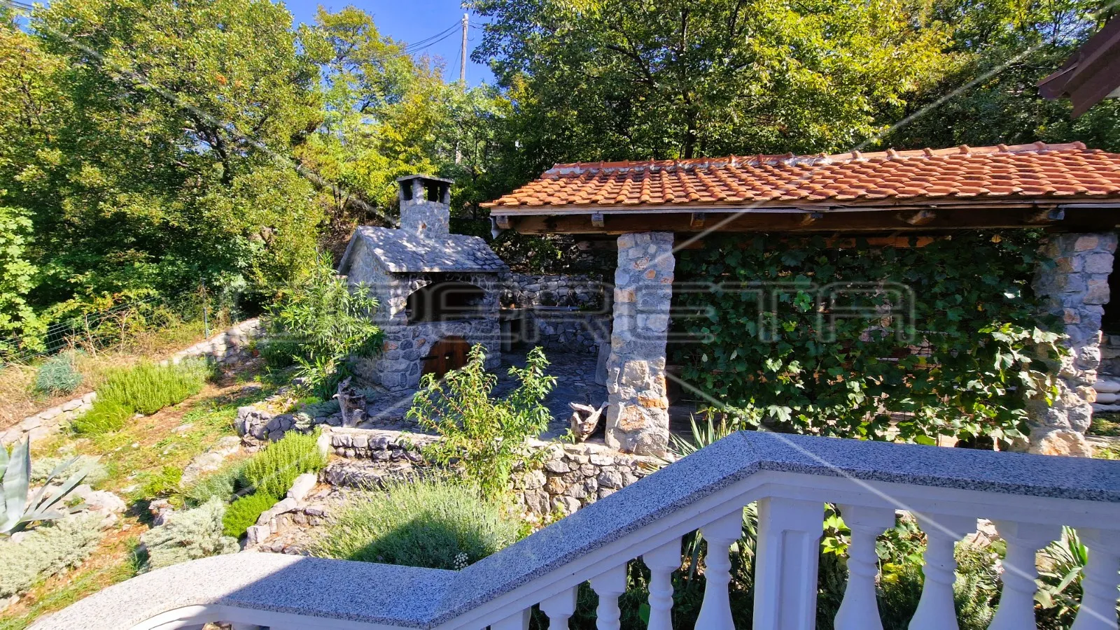 kuća s 4 apartmana, pogled na more, 1. red do mora, plaža, 216 m2,senj - slika 19