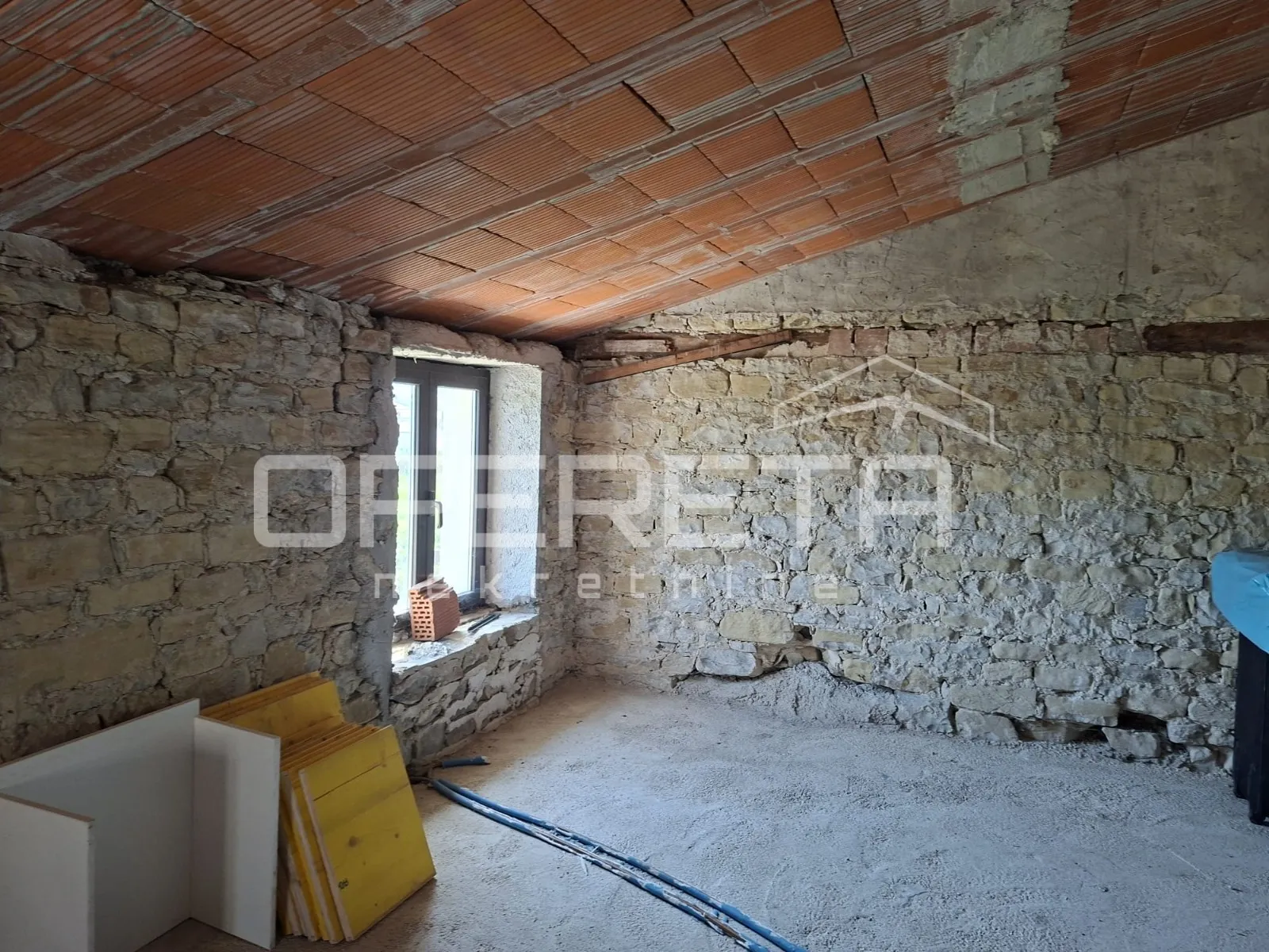 istra, momjan – kuća na tri etaže s otvorenim pogledom i dvorištem - slika 11