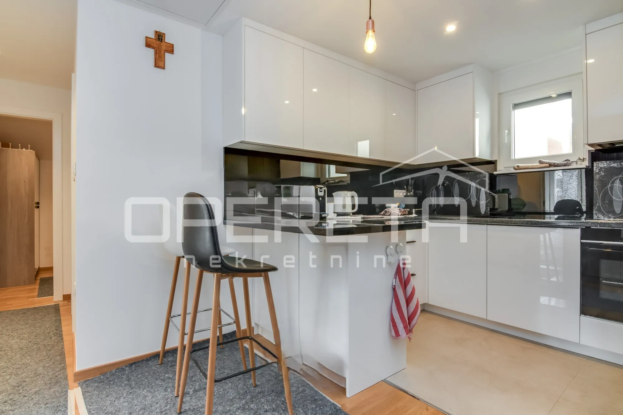 prodaja, kuća sa 3 stana i 1 apartmanom, maksimir, obojski gaj. - slika 11