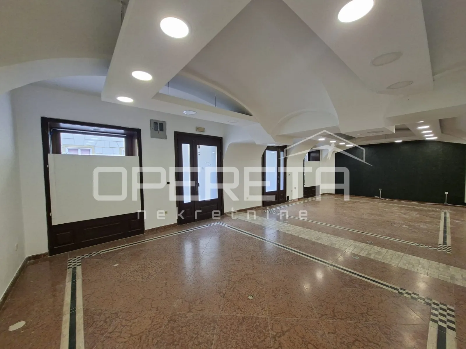 poslovni prostor za najam u srcu barokne jezgre grada (74,31 m2) - slika 3