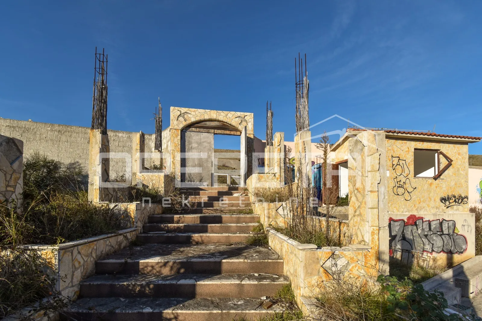 trogir, plano, građevinsko zemljište sa pogledom na zaljev - slika 12
