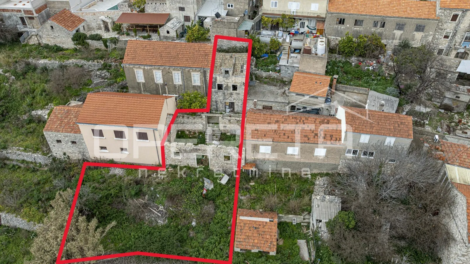 idealna prilika: kamene kuće za renovaciju s velikim vrtom i pogledom - slika 9